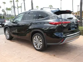 Toyota Highlander 2022 Limited 4dr SUV