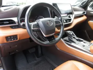 Toyota Highlander 2022 Limited 4dr SUV