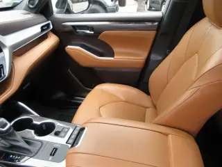 Toyota Highlander 2022 Limited 4dr SUV