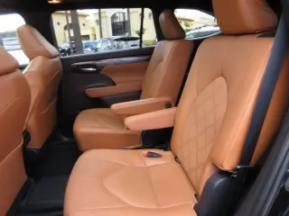 Toyota Highlander 2022 Limited 4dr SUV