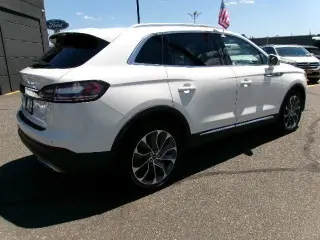 Lincoln Nautilus 2023 AWD Reserve 4dr SUV