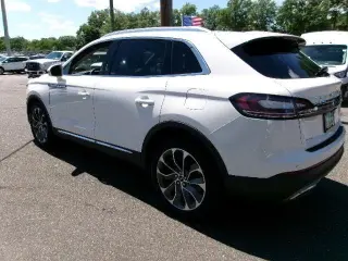 Lincoln Nautilus 2023 AWD Reserve 4dr SUV