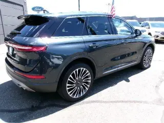 Lincoln Corsair 2022 AWD Reserve 4dr SUV