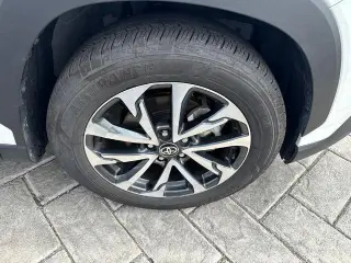 Toyota Corolla Cross 2024 XLE 4dr Crossover