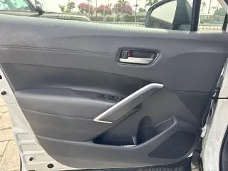 Toyota Corolla Cross 2024 XLE 4dr Crossover