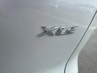 Toyota Corolla Cross 2024 XLE 4dr Crossover
