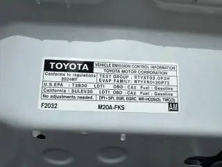 Toyota Corolla Cross 2024 XLE 4dr Crossover