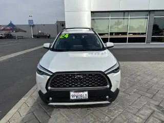 Toyota Corolla Cross 2024 XLE 4dr Crossover