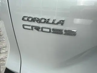 Toyota Corolla Cross 2024 XLE 4dr Crossover