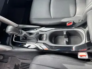 Toyota Corolla Cross 2024 XLE 4dr Crossover