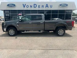 Ford F-250 Super Duty 2018 4x4 Limited 4dr Crew Cab 6.8 ft. SB Pickup