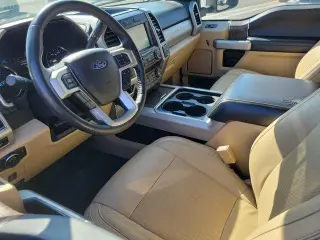 Ford F-250 Super Duty 2019 4x2 King Ranch 4dr Crew Cab 6.8 ft. SB Pickup