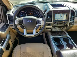 Ford F-250 Super Duty 2019 4x2 King Ranch 4dr Crew Cab 6.8 ft. SB Pickup