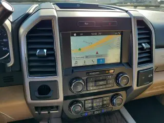 Ford F-250 Super Duty 2019 4x2 King Ranch 4dr Crew Cab 6.8 ft. SB Pickup