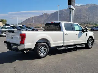Ford F-250 Super Duty 2019 4x2 King Ranch 4dr Crew Cab 6.8 ft. SB Pickup