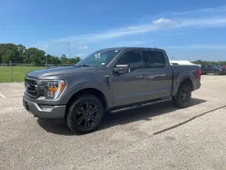 Ford F-150 2022 4x4 XL 4dr SuperCrew 5.5 ft. SB