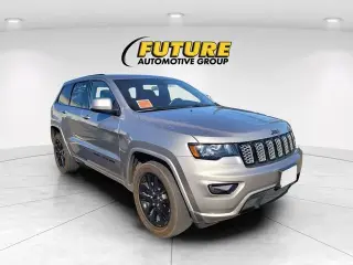 Jeep Grand Cherokee 2019 4x4 Laredo 4dr SUV