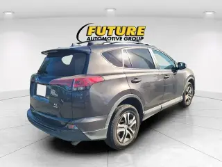 Toyota RAV4 2017 AWD LE 4dr SUV