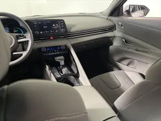 Hyundai ELANTRA Hybrid 2025 Blue 4dr Sedan