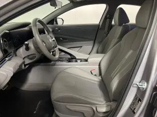 Hyundai ELANTRA Hybrid 2025 SEL Sport 4dr Sedan