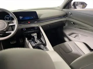 Hyundai ELANTRA Hybrid 2025 SEL Sport 4dr Sedan