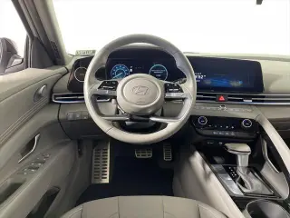 Hyundai ELANTRA Hybrid 2025 SEL Sport 4dr Sedan