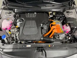 Hyundai ELANTRA Hybrid 2025 SEL Sport 4dr Sedan