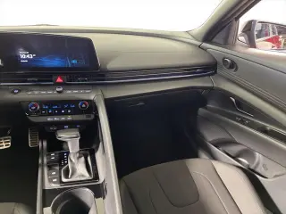 Hyundai ELANTRA Hybrid 2025 SEL Sport 4dr Sedan