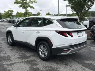Hyundai TUCSON 2025 SE 4dr SUV