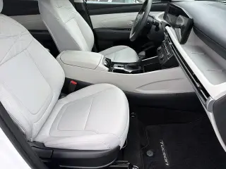 Hyundai TUCSON 2025 SE 4dr SUV