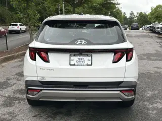 Hyundai TUCSON 2025 SE 4dr SUV
