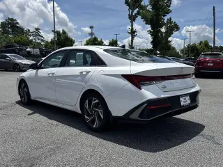 Hyundai ELANTRA 2025 Limited 4dr Sedan