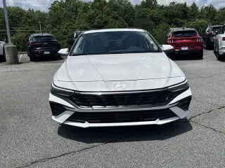 Hyundai ELANTRA 2025 Limited 4dr Sedan