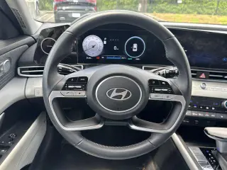 Hyundai ELANTRA 2025 Limited 4dr Sedan