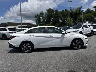 Hyundai ELANTRA 2025 Limited 4dr Sedan