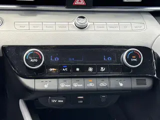 Hyundai ELANTRA 2025 Limited 4dr Sedan