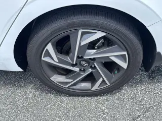 Hyundai ELANTRA 2025 Limited 4dr Sedan