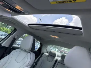 Hyundai ELANTRA 2025 Limited 4dr Sedan