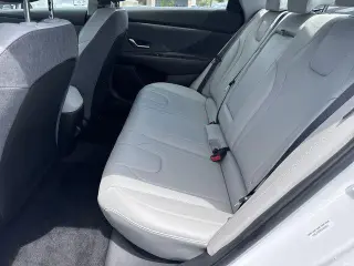 Hyundai ELANTRA 2025 Limited 4dr Sedan
