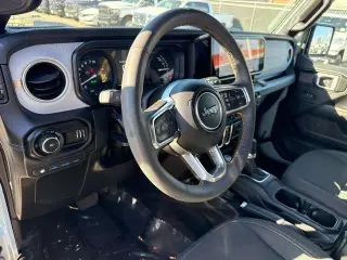 Jeep Wrangler 2024 4x4 Sahara 4xe 4dr SUV