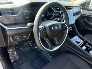 Jeep Grand Cherokee L 2023 4x4 Laredo X 4dr SUV
