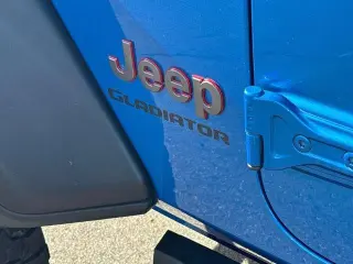 Jeep Gladiator 2020 4x4 Launch Edition 4dr Crew Cab 5.0 ft. SB