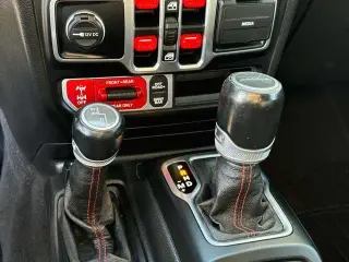Jeep Gladiator 2020 4x4 Launch Edition 4dr Crew Cab 5.0 ft. SB