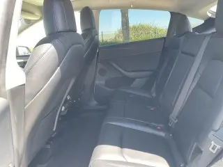 Tesla Model Y 2023 AWD Performance 4dr Crossover