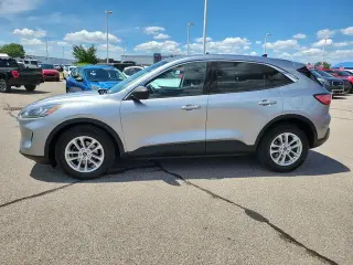 Ford Escape 2022 SE 4dr SUV