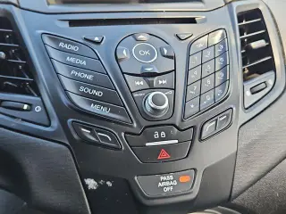 Ford Fiesta 2017 SE 4dr Sedan