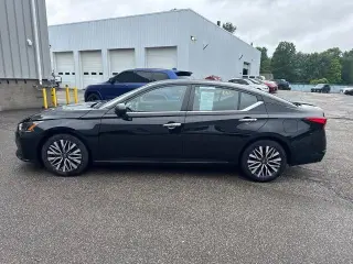Nissan Altima 2024 2.5 SV 4dr Sedan