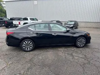 Nissan Altima 2024 2.5 SV 4dr Sedan