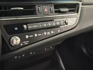 Lexus ES 250 2023 AWD 4dr Sedan
