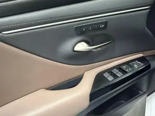 Lexus ES 250 2023 AWD 4dr Sedan